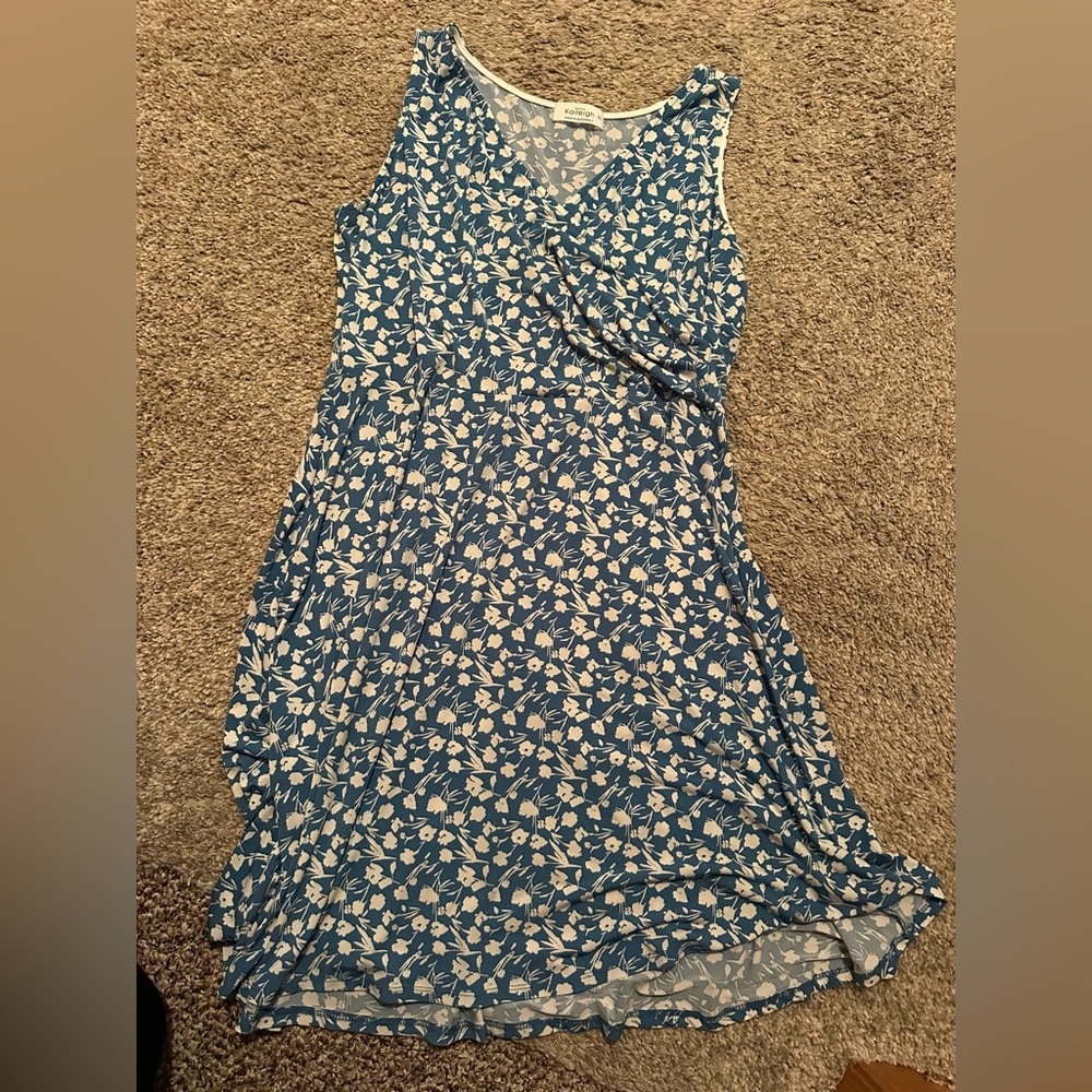 Kaileigh Blue and White Floral Midi Dress